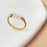 BASILLA TWISTED FRESHWATER PEARL RING